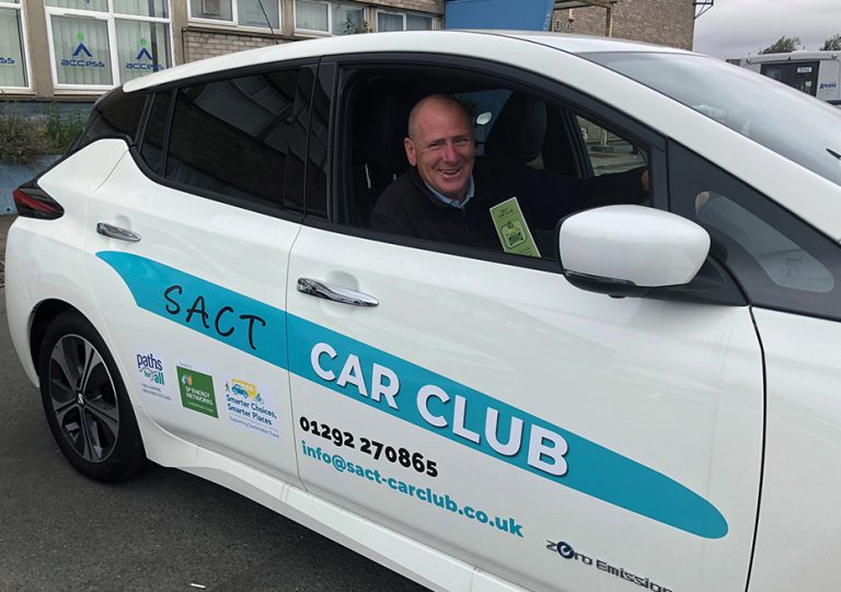 Drivers in South Ayrshire are being provided with access to two Nissan Leaf electric vehicles under a new electric community car club.
