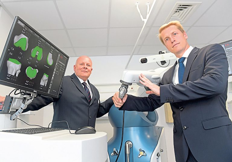 Innovative aid helping joint replacement