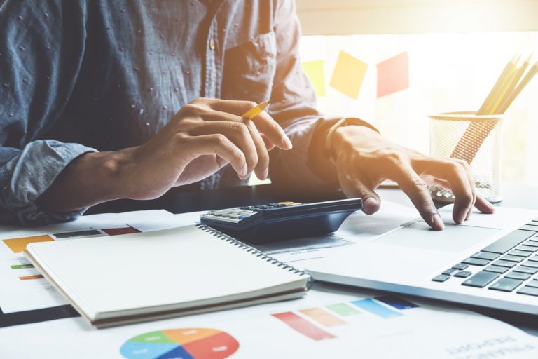 Does your business have a March-year end? Don’t miss out on valuable tax relief