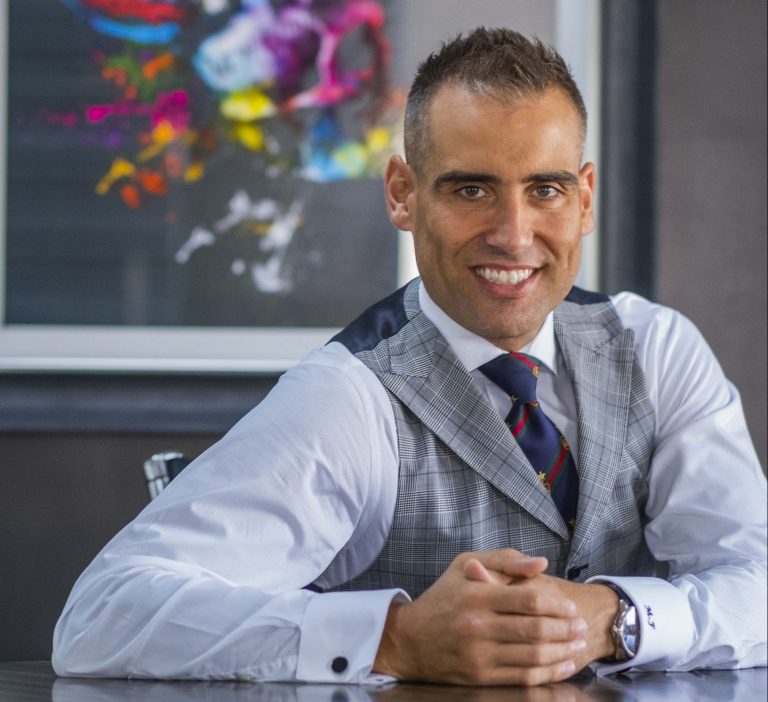 LOCAL BUSINESSMAN’S ‘SEVEN DAYS OF LOCKDOWN CHEER’ BRINGS GIFT-WRAPPED SMILE TO SOME OF WEST LOTHIAN’S MOST VULNERABLE FAMILIES