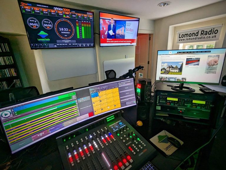 Pandemic start-up makes waves: online radio station goes DAB in GlasgowLomond Radio, a popular online radio start-up that was created by a group of friends to offer support to their local communities during the challenges of the global pandemic, has elevated its presence by progressing into Digital Audio Broadcasting (DAB) in Glasgow.