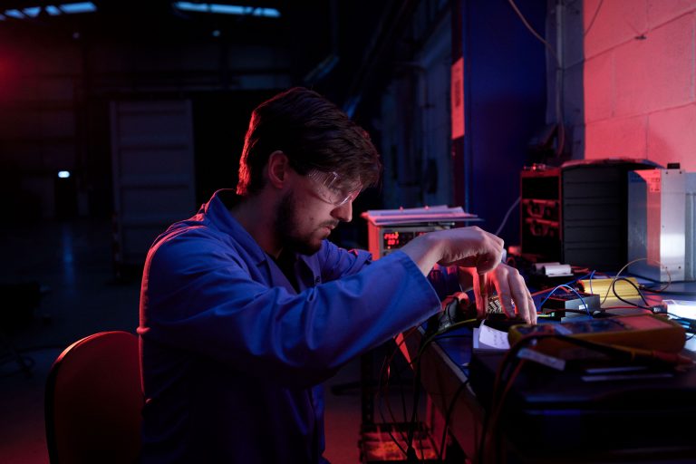 We help disruptive big thinkers to even bigger success