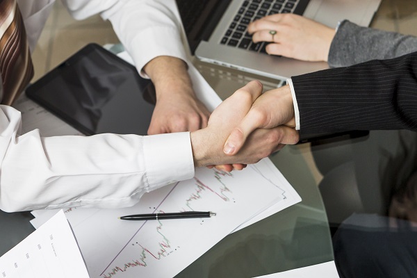 How do you add new shareholders to a limited company?